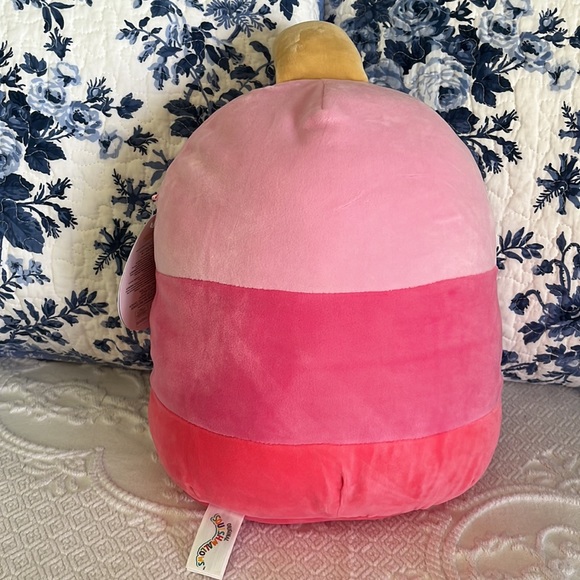 🍓 Squishmallows PAMA the CAKE POP with STRAWBERRY 🍓 NWT 10” FIRST TO MARKET - Picture 4 of 4